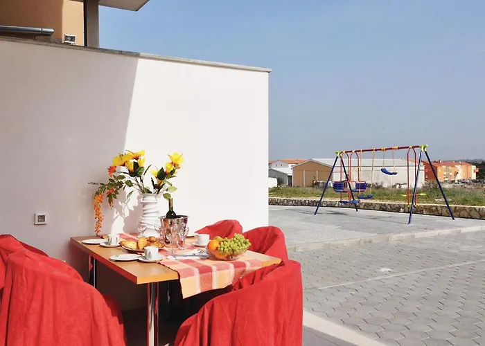 Апартаменты Lovely In With Swimming Pool *